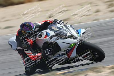 media/Sep-20-2025-Race Pace (Sat) [[d4e1b33f4d]]/Verified/Turn 10 Inside (1125am)/